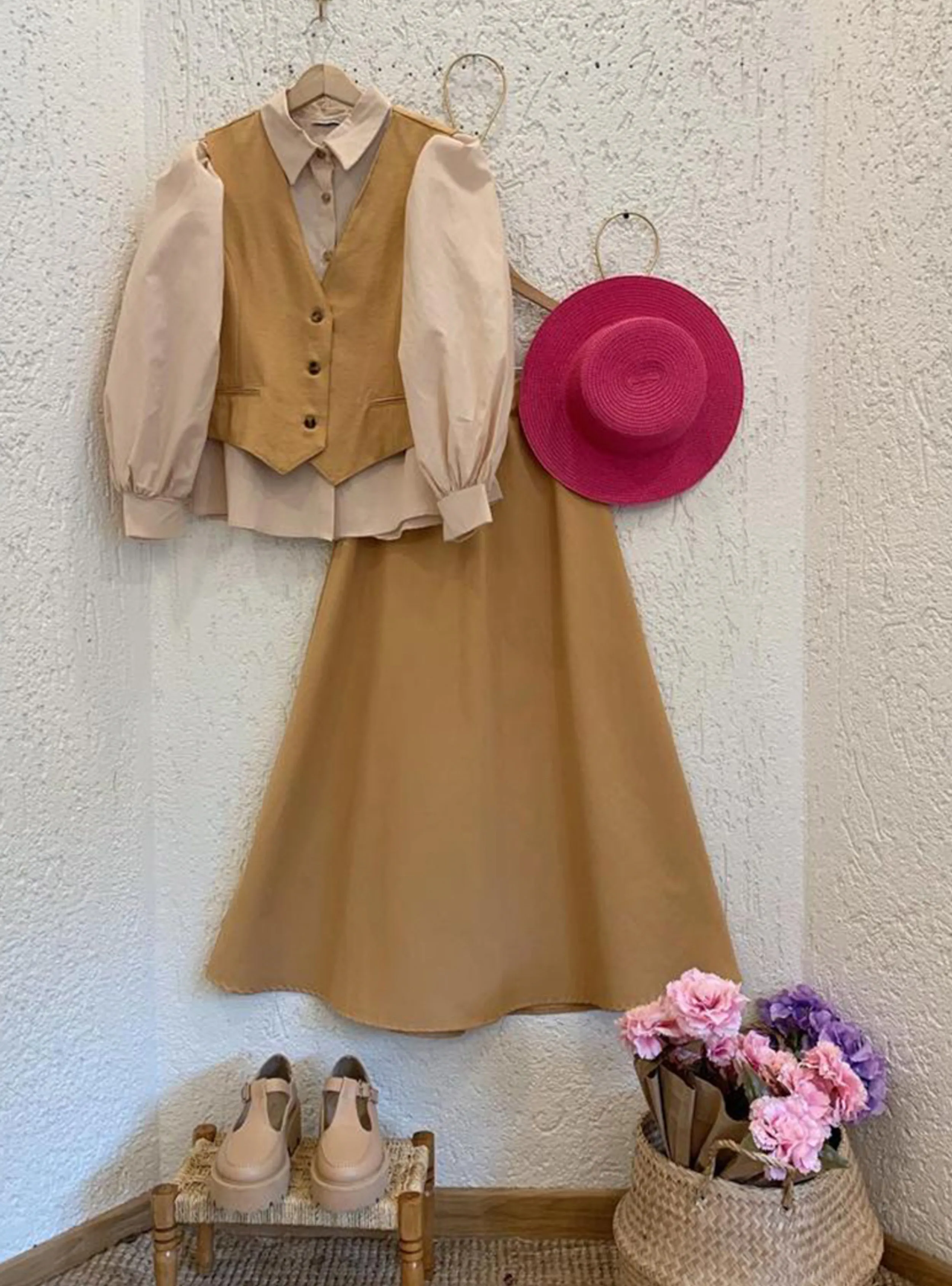 Camel - Unlined - V neck Collar - Suit