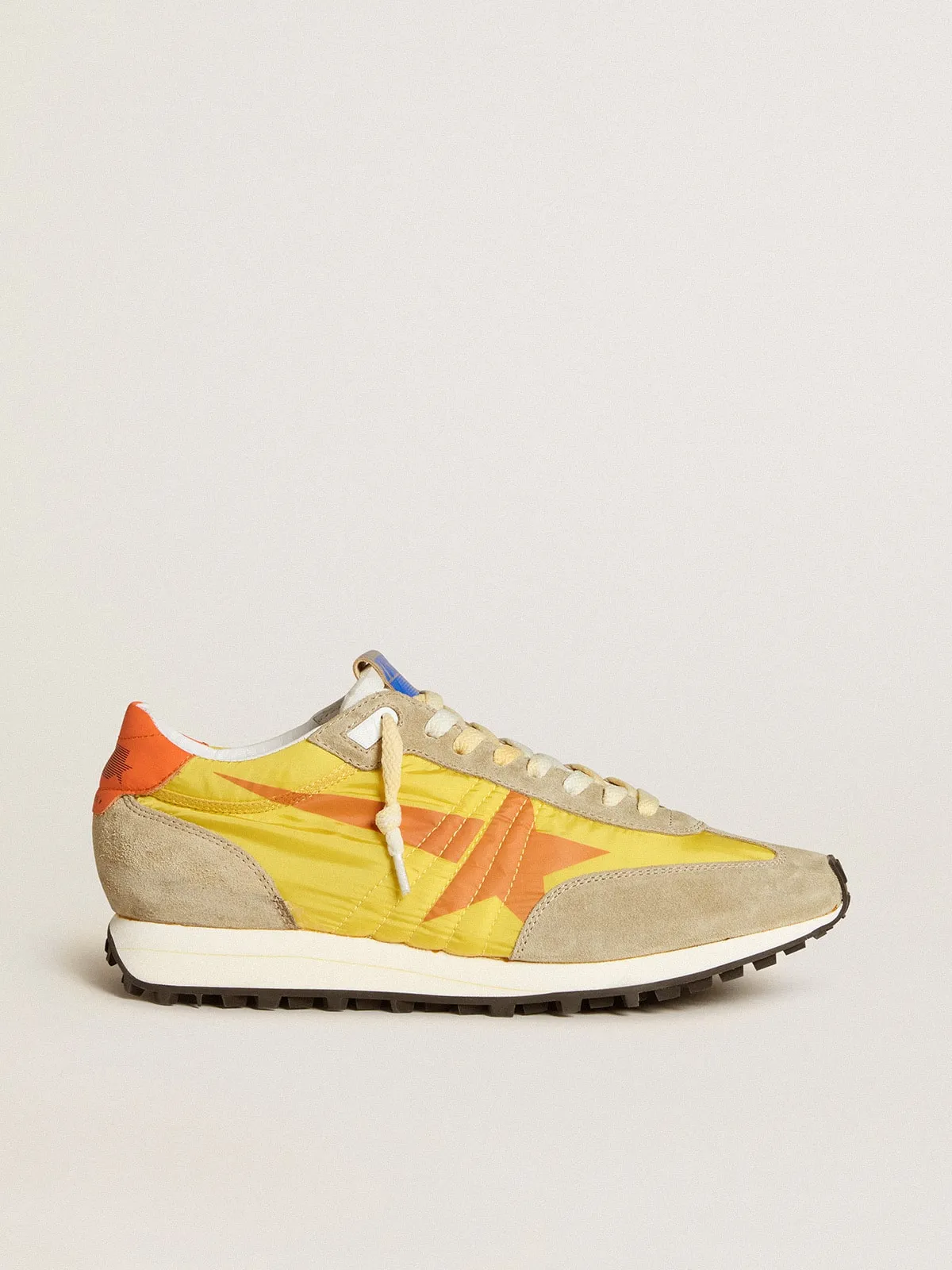 Marathon pour avec tige en nylon jaune et étoile orange | Golden Goose