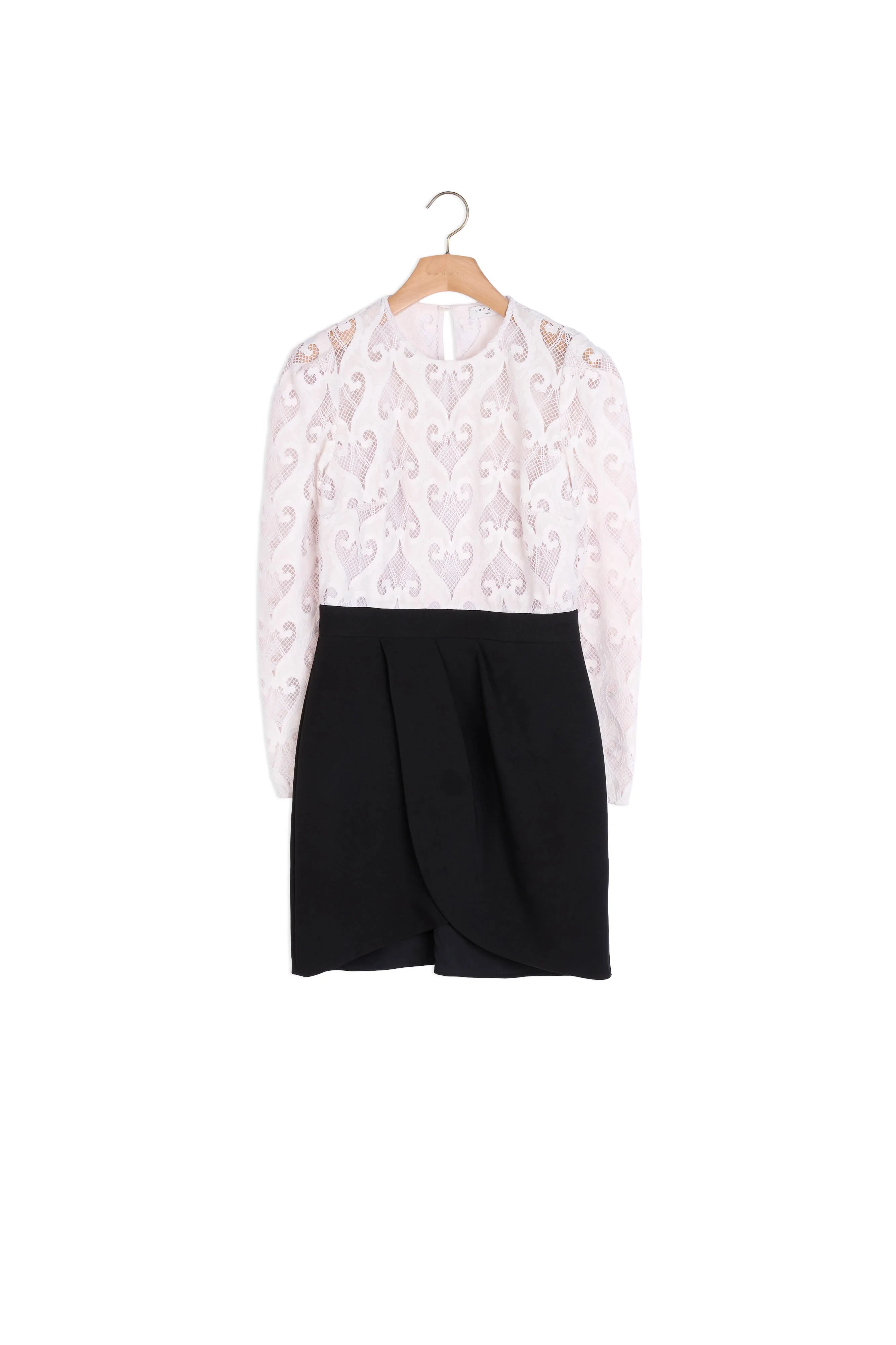 Robe en trompe l il