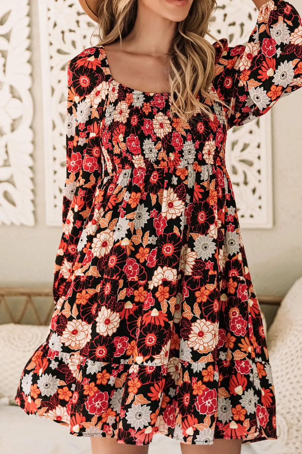 Robe florale smockée multicolore à manches longues et taille haute