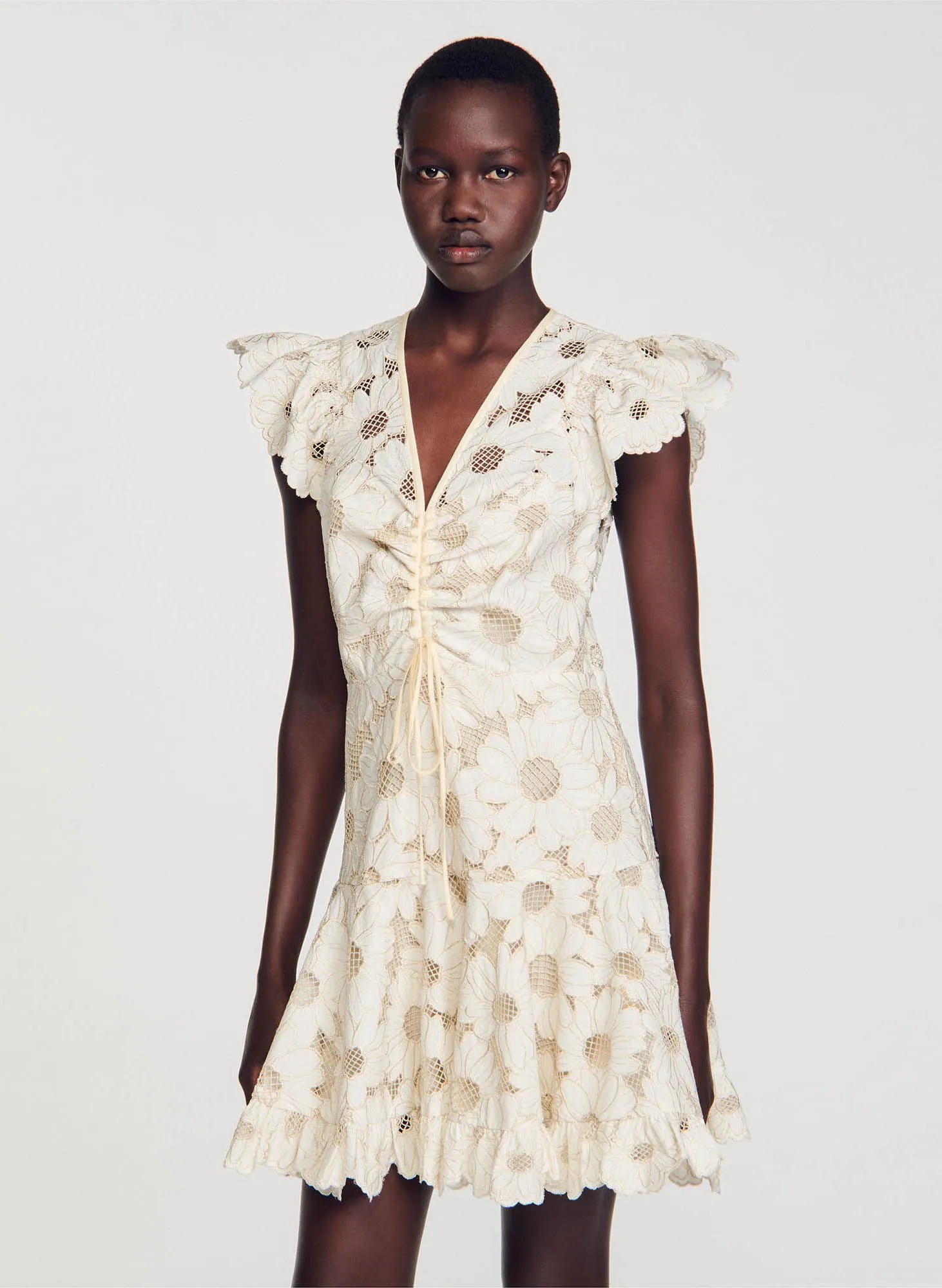 SANDRO  Robe courte col v brodée - Multicolore